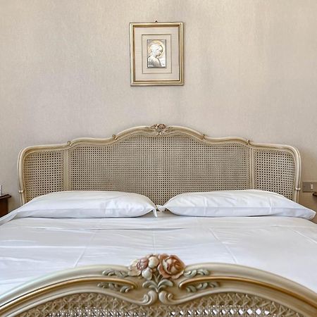 Grande Appartamento Vista Mare Varazze Buitenkant foto