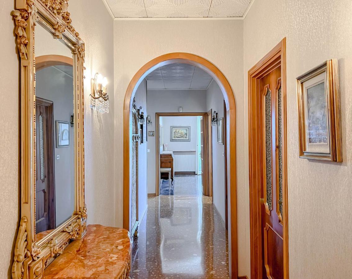 Grande Appartamento Vista Mare Varazze Buitenkant foto