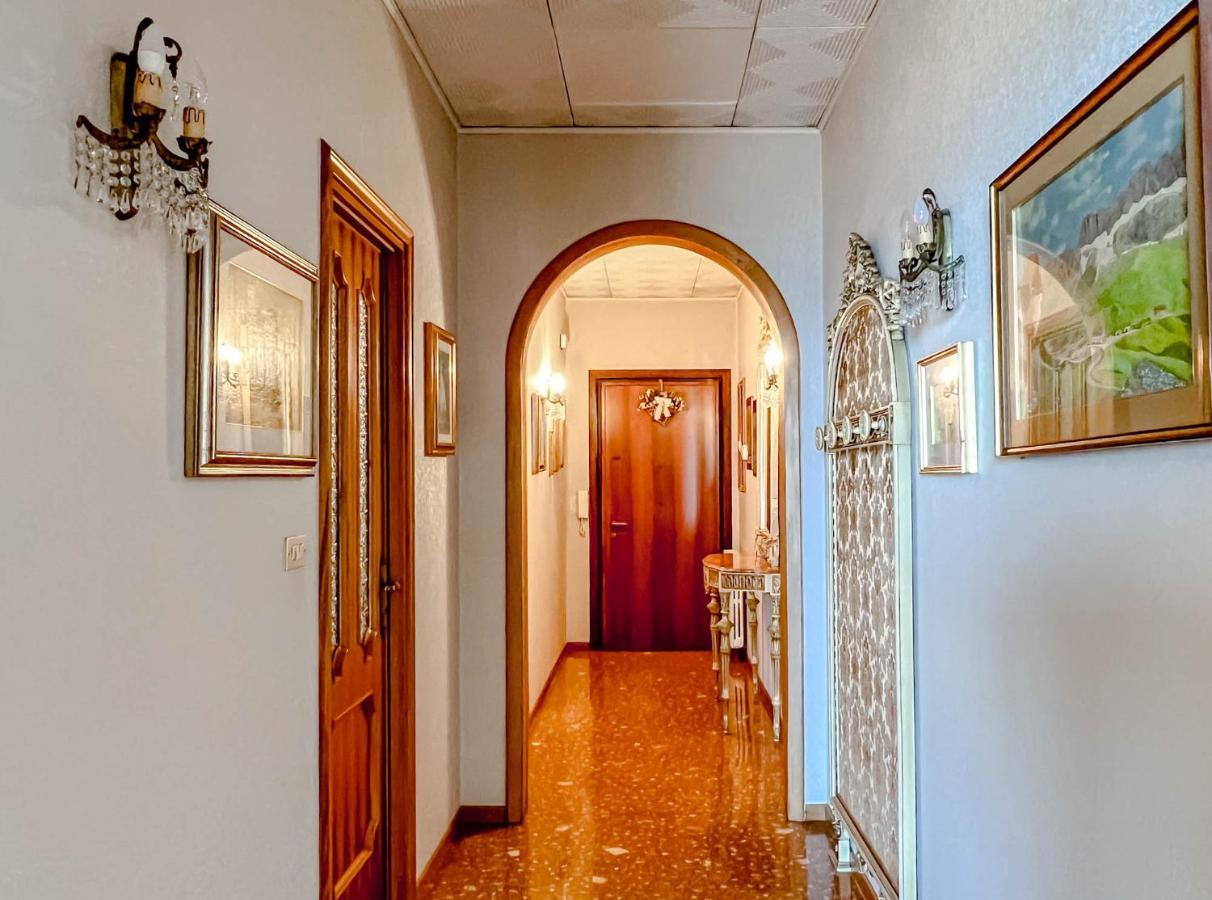 Grande Appartamento Vista Mare Varazze Buitenkant foto