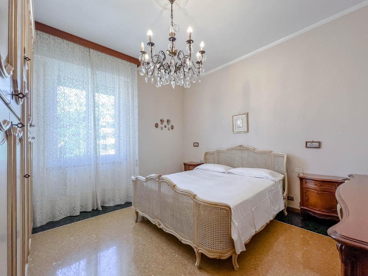 Grande Appartamento Vista Mare Varazze Buitenkant foto